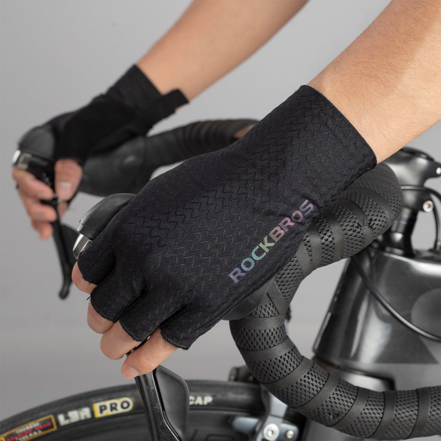 ROCKBROS サイクルグローブ 指なし 接触冷感 UVカット ハーフ 自転車 バイク 車 手袋 S221BK